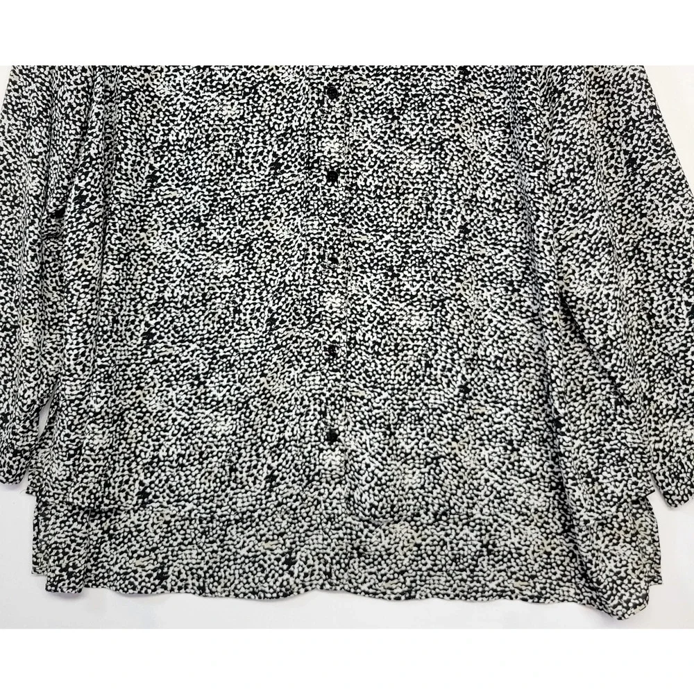 Chicos Shirt Womens XL Black White Animal Print Button Front Long Sleeve Top Mod - Picture 6 of 15